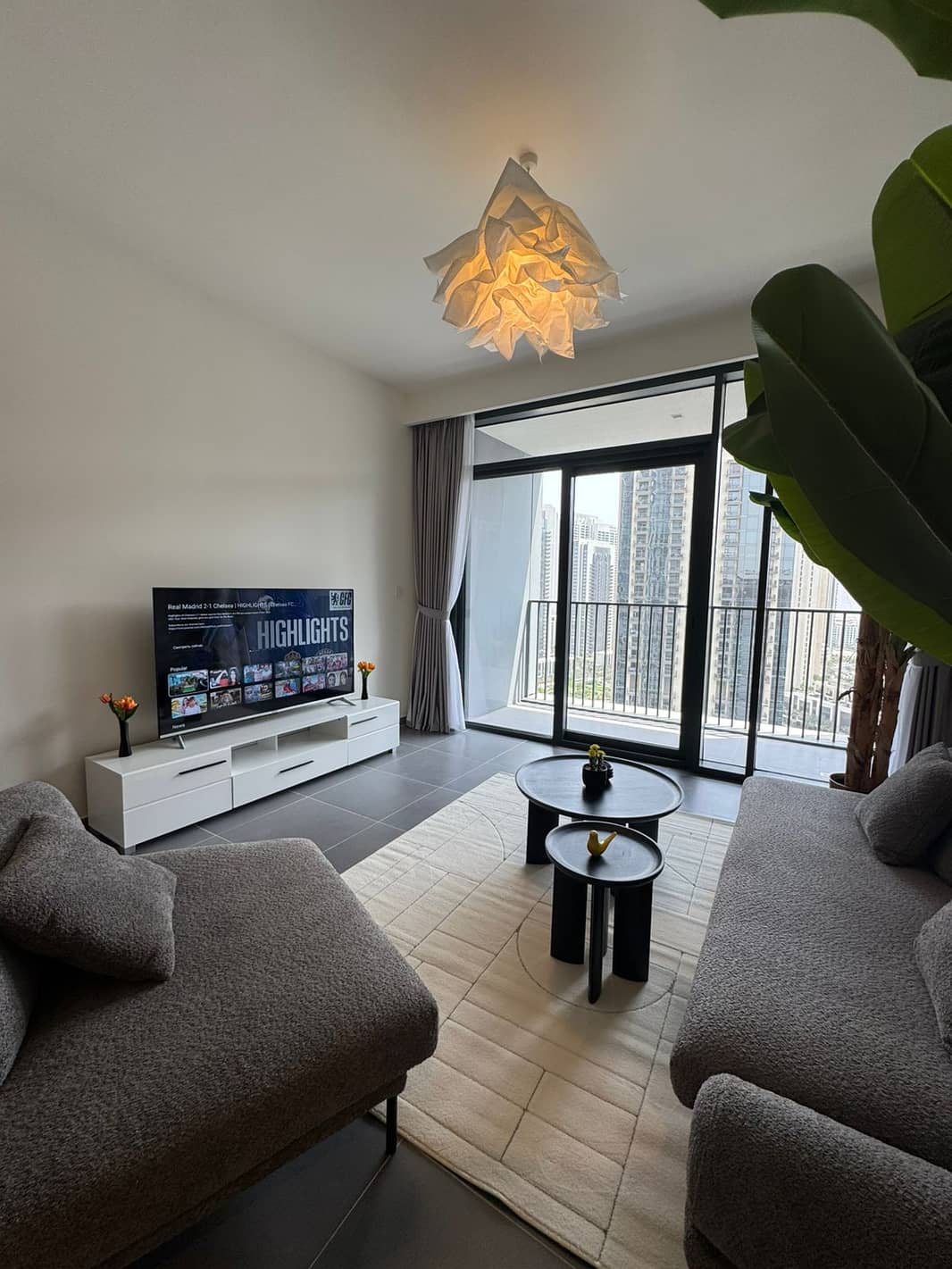 1 Bedroom Apartment, Creek Edge Tower 1