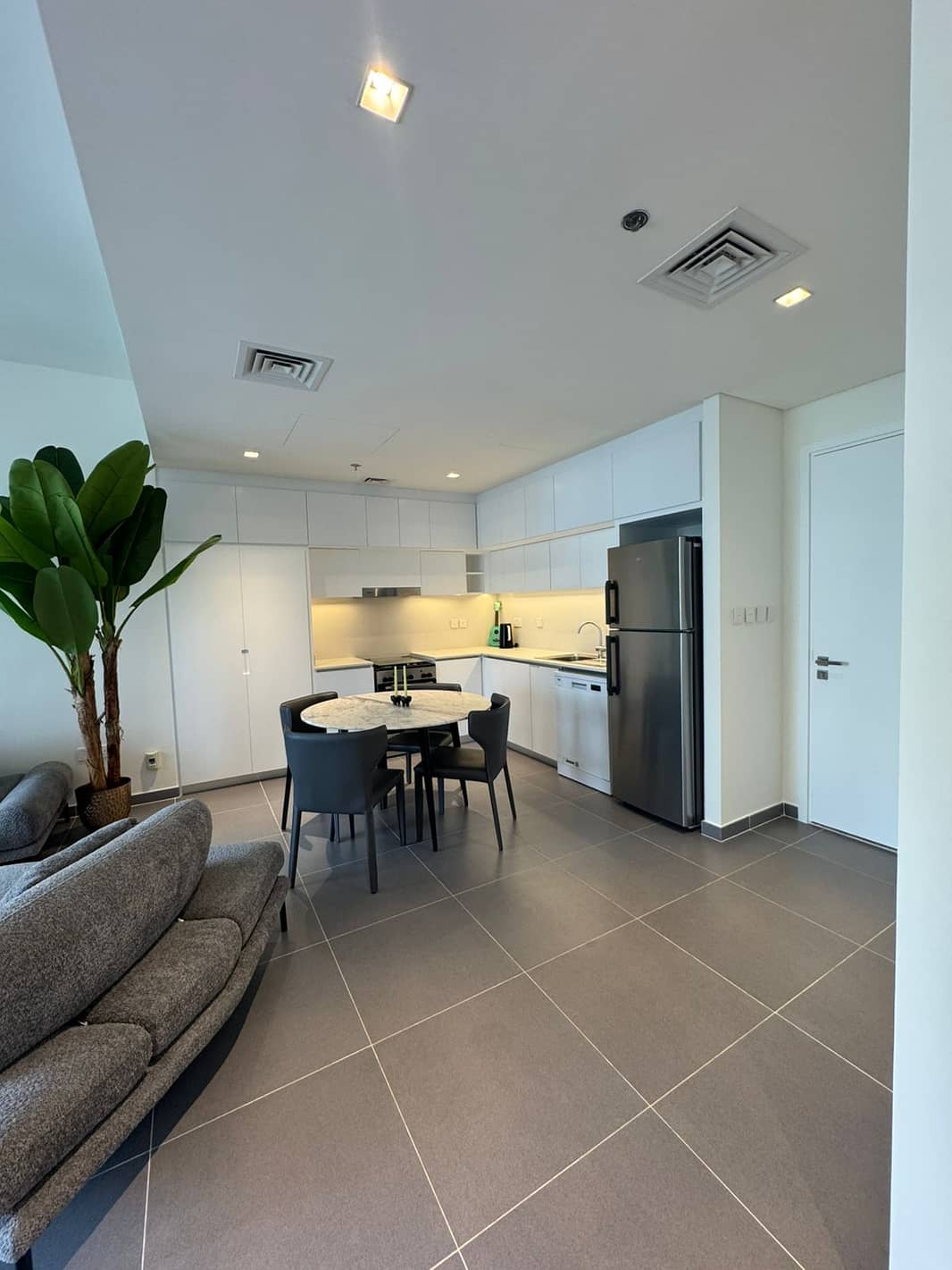 1 Bedroom Apartment, Creek Edge Tower 1 photo 5